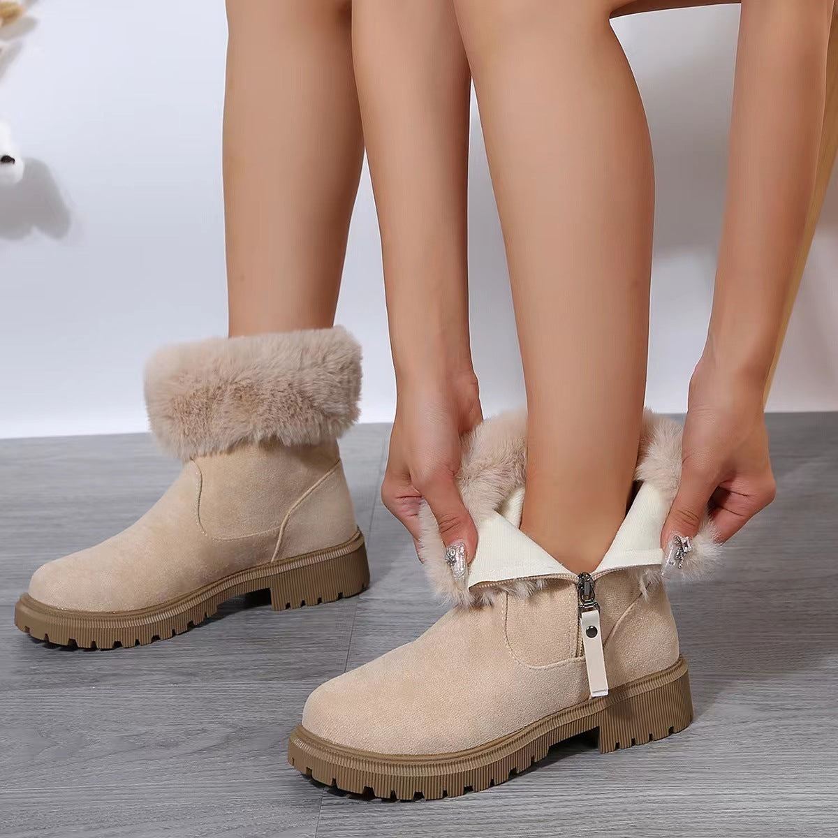 Bottines  peluche, zippées, semelles épaisses